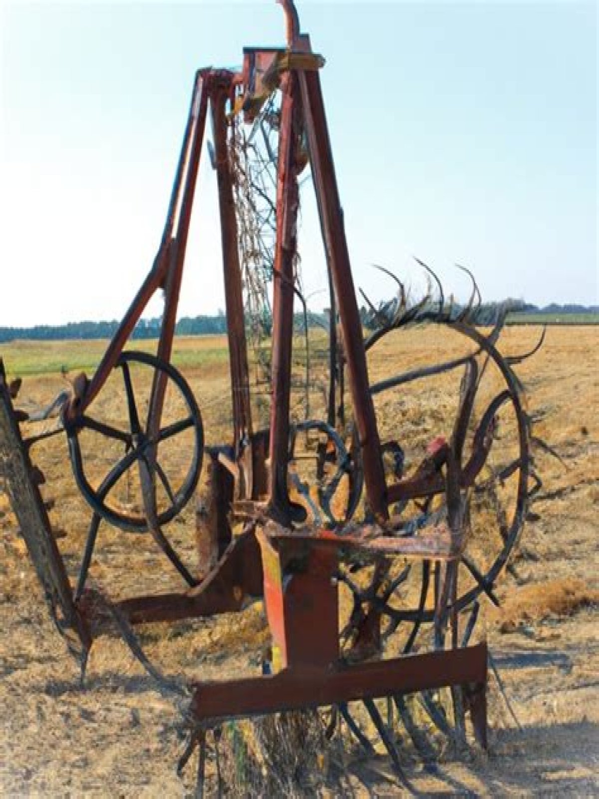 how did the mechanical reaper impact society